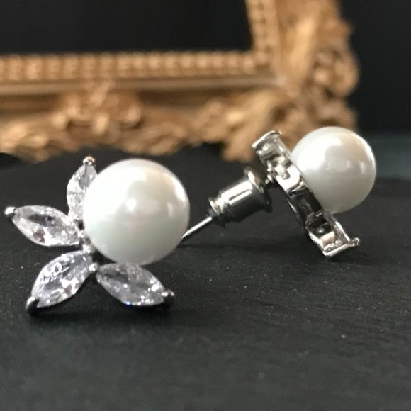 Shell Pearl Studs - NEW, Never Worn - Picture 3 of 4